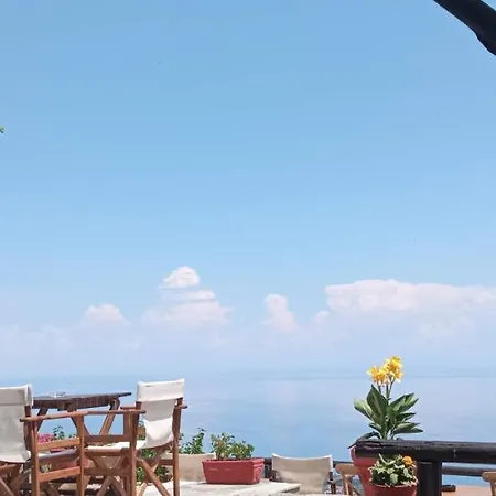 Enastron 4* パライオス・パンテレイモン