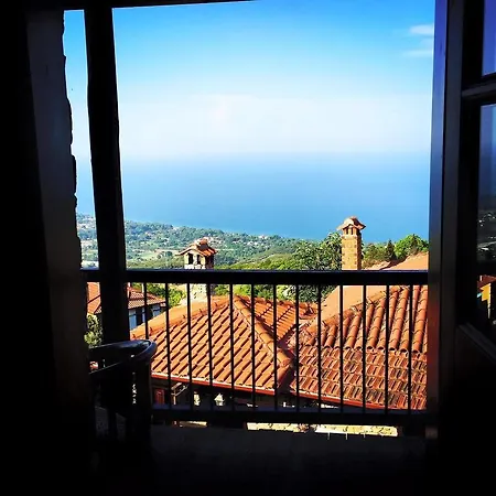Enastron 4* Palaios Panteleimonas
