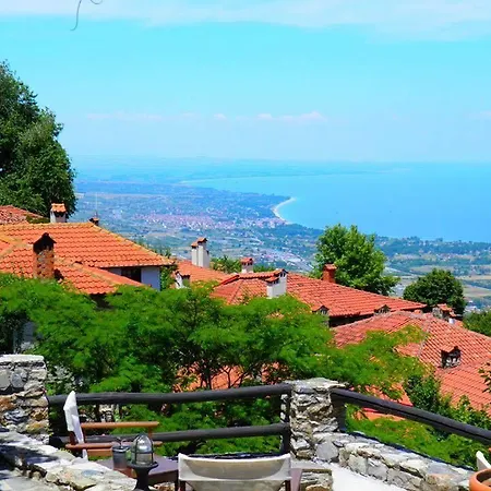 ベッド・アンド・ブレックファスト Enastron パライオス・パンテレイモン