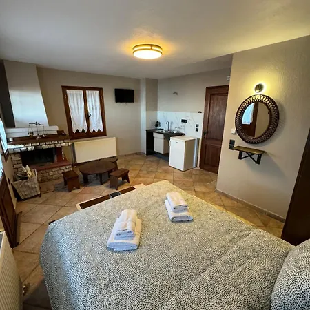 ベッド・アンド・ブレックファスト Enastron パライオス・パンテレイモン