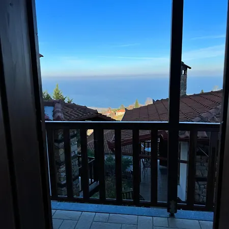 Enastron パライオス・パンテレイモン