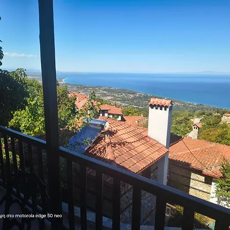 ベッド・アンド・ブレックファスト Enastron 4*