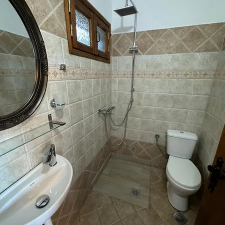 Enastron パライオス・パンテレイモン