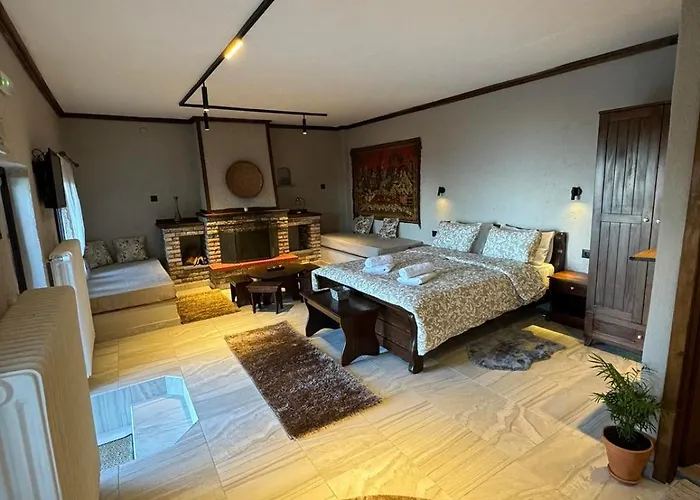 Enastron Bed and Breakfast Παλαιός Παντελεήμων